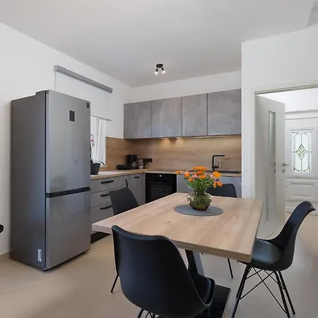 House Anna Apartment *