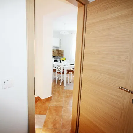 House Anna Apartment *