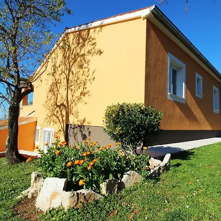 House Anna Apartment *