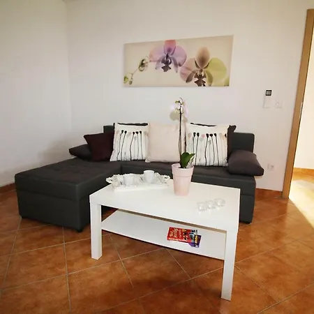 Apartment House Anna